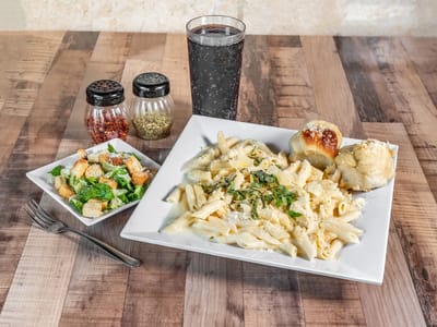 Creamy Alfredo Combo with salad (Spaghetti or Penne)